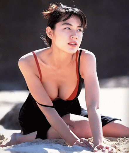 奥山佳恵.gif